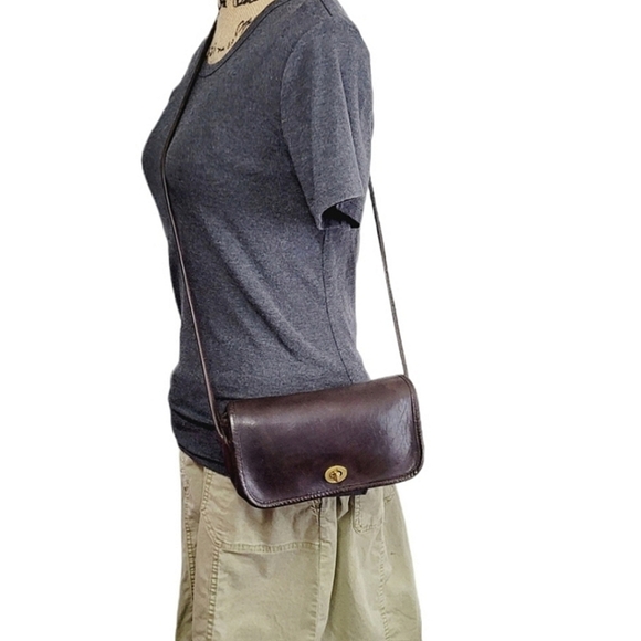 Coach Vintage NYC Dinky 60s 70s Small Leather Bag Made in New York City USA - Picture 1 of 11